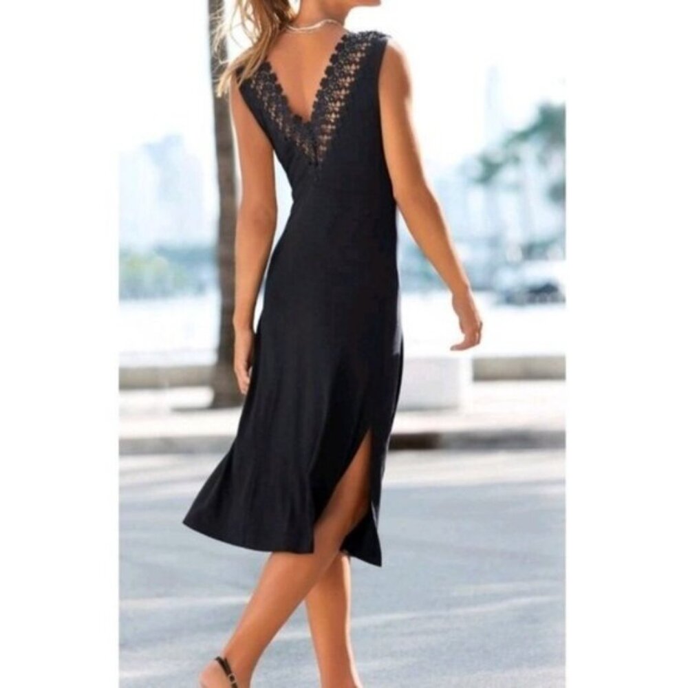 Elegant Black Lace-Back Dress